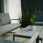 Godiland Apartment