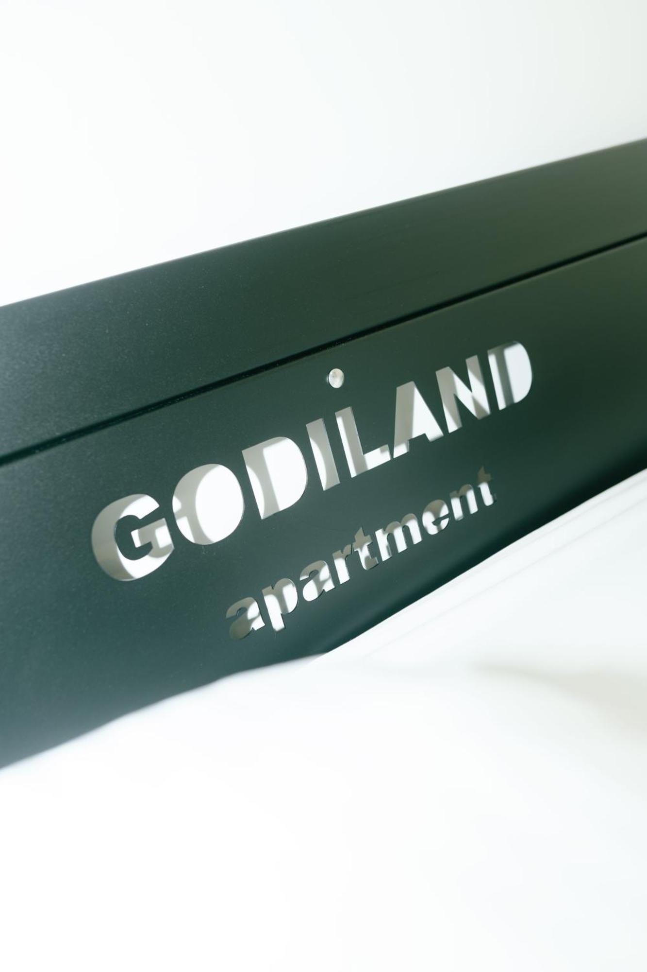 Apartament Godiland *